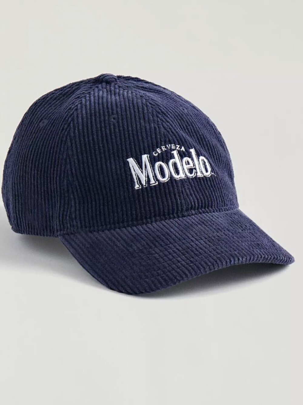 URBAN OUTFITTERS MODELO CORDUROY HAT